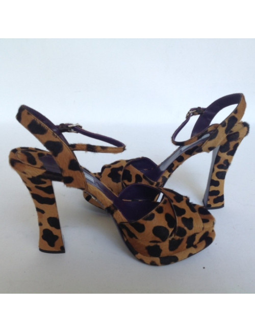 Escarpins PRADA T39.5 motifs leopard