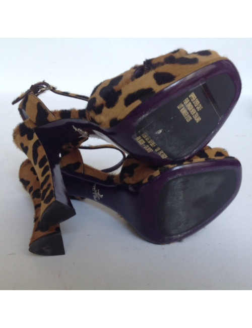 Escarpins PRADA T39.5 motifs leopard