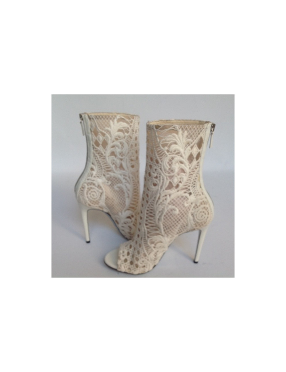Bottines à talons ouverte BALMAIN T39  blanches