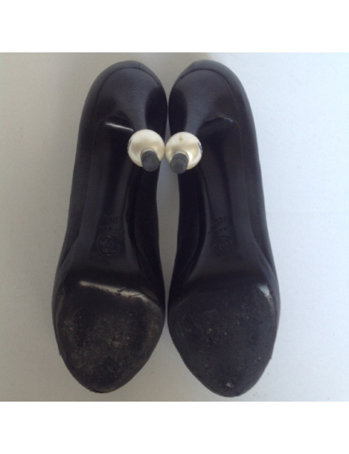 Escarpins CHANEL T 40,5 en cuir noir