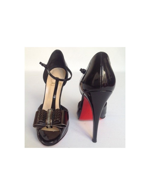 Escarpins noir verni CHRISTIAN LOUBOUTIN T38