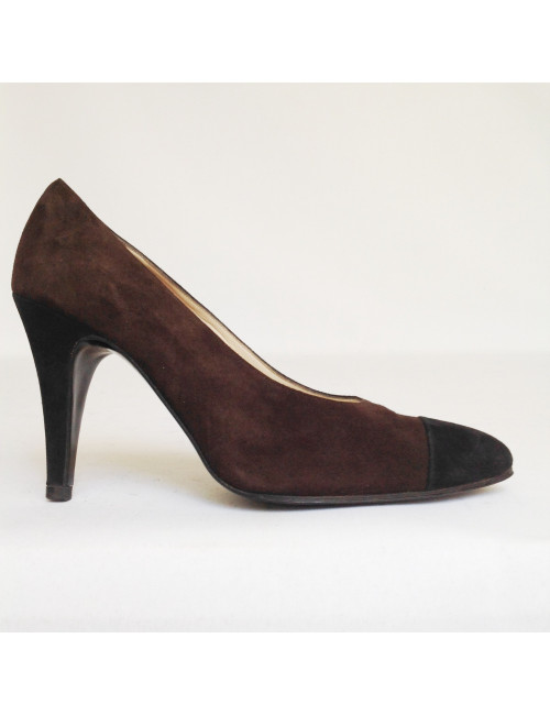 Escarpins CHANEL en daim marron 
