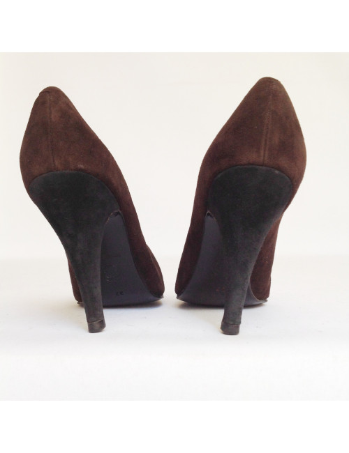 Escarpins CHANEL en daim marron 