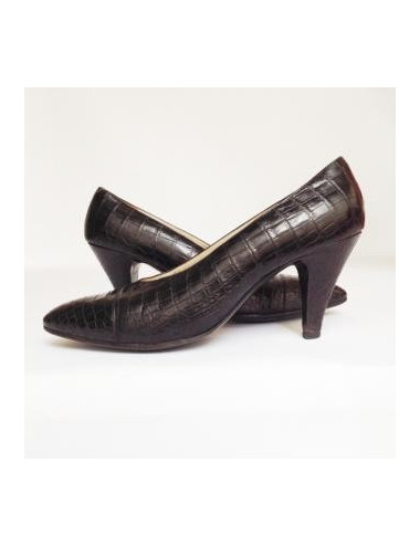 Escarpins noir CHANEL en crocodile