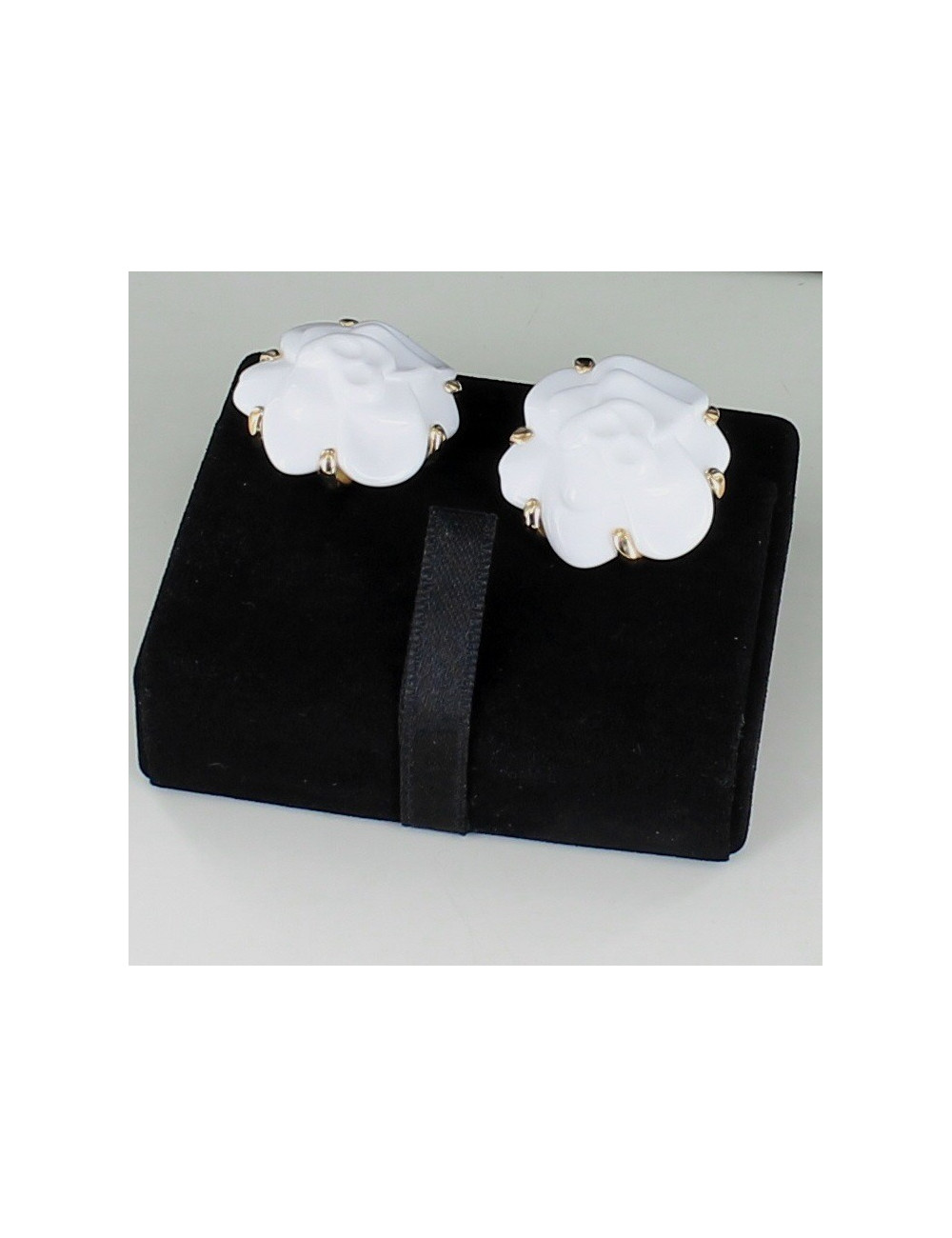 boucles d'oreille CHANEL agate blanche