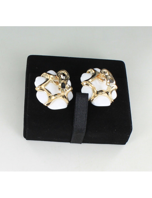 boucles d'oreille CHANEL agate blanche