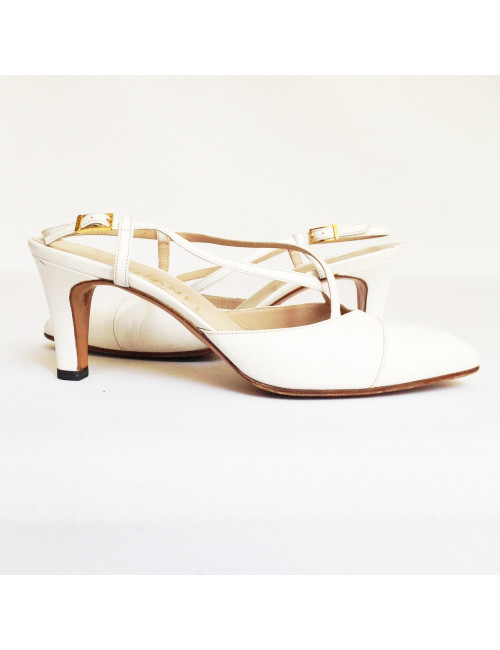 Escarpins CHANEL blanc