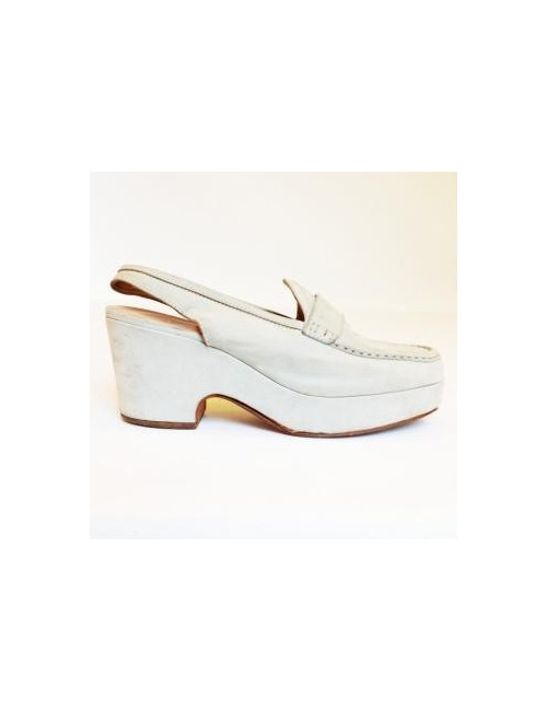 Sandales à talons compensés