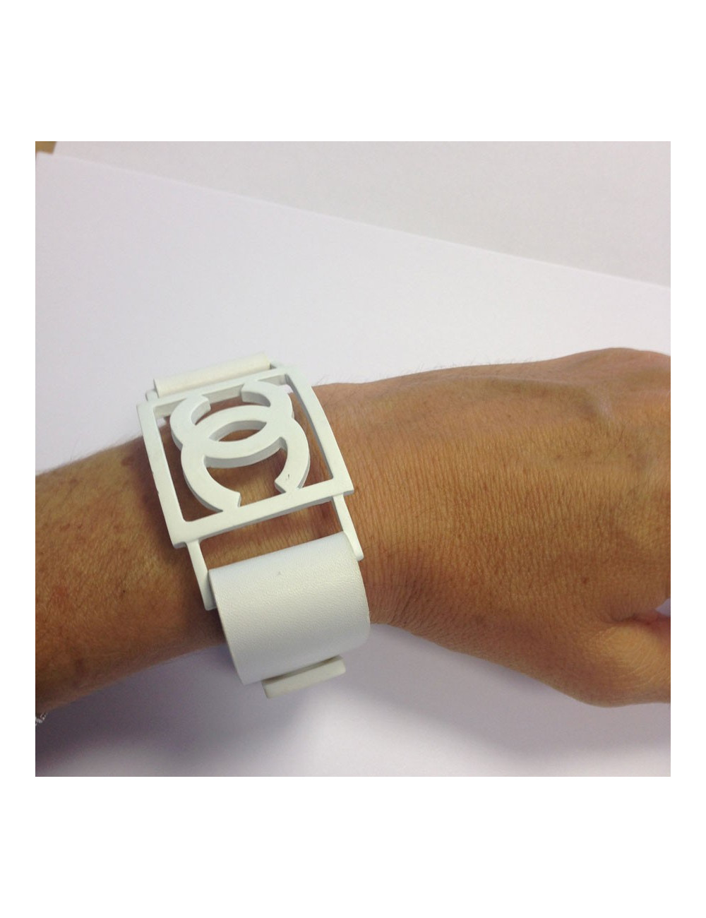 Bracelet CC et cuir blanc CHANEL