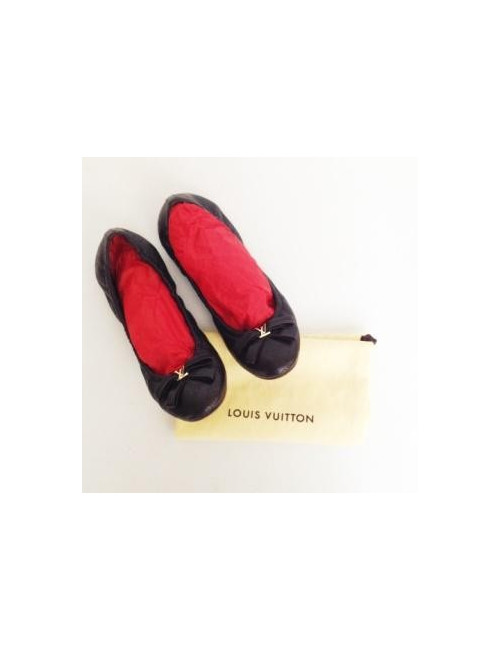 Ballerines en cuir noir LOUIS VUITTON T37