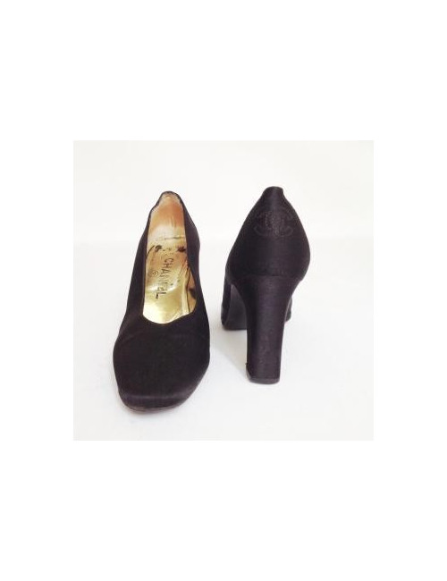 Escarpins en satin noir CHANEL T36