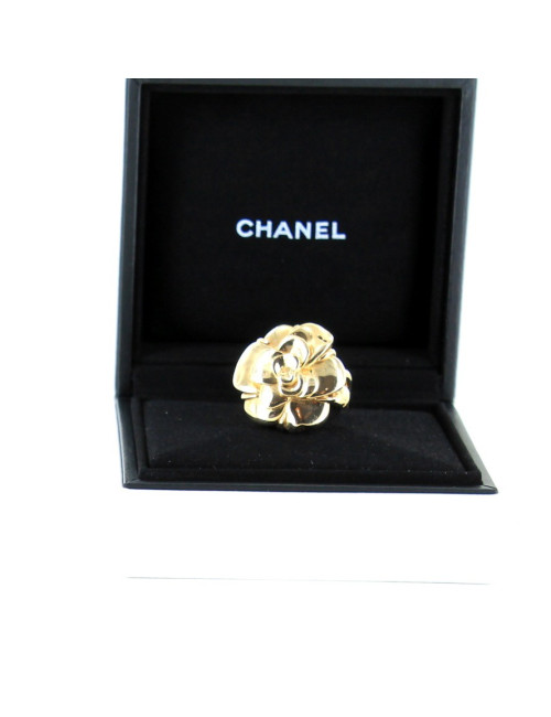 bague CHANEL camélia en or jaune