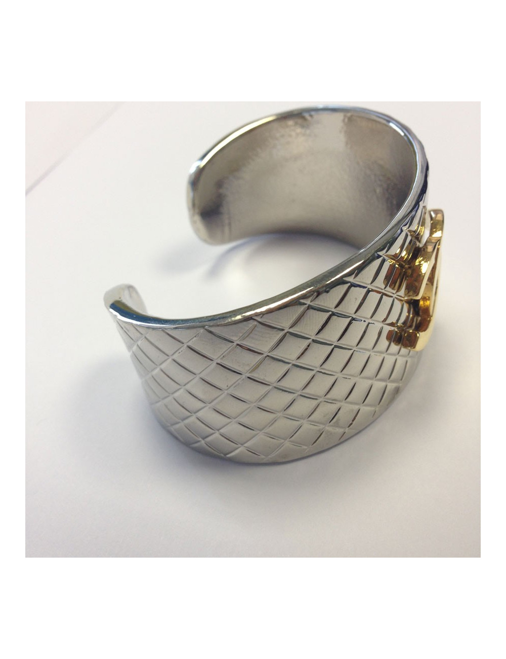 Manchette CHANEL argent palladié et métal doré