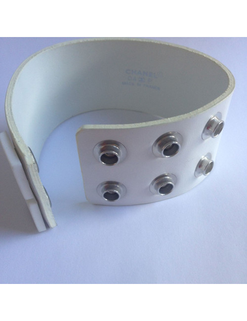Large bracelet CHANEL en cuir blanc