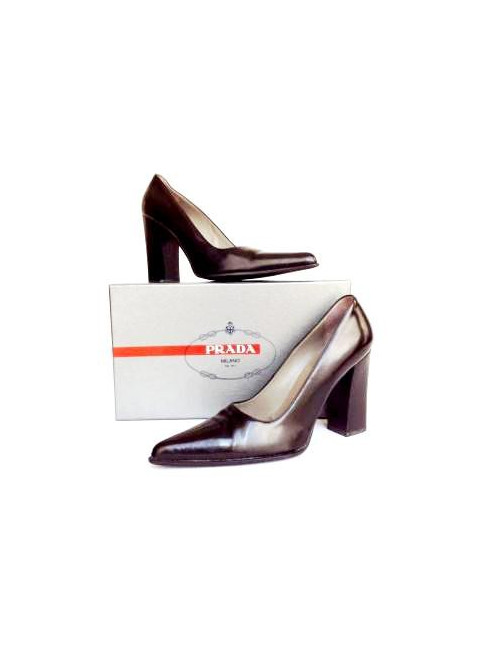 Shoes PRADA black varnished T40