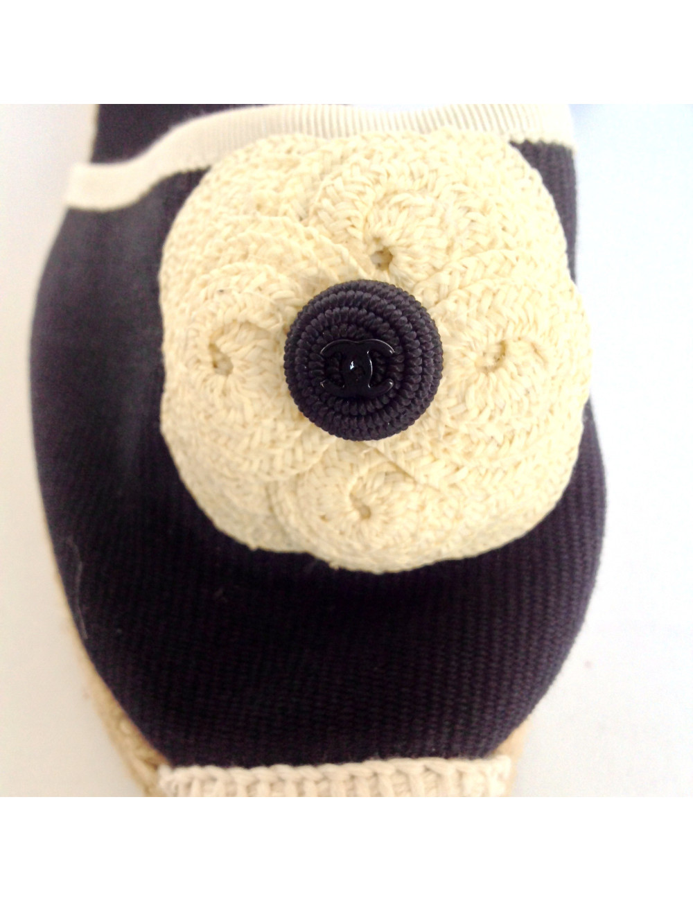 Sneakers Camellia CHANEL T36 offset