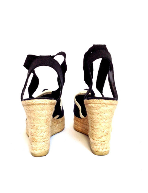 Sneakers Camellia CHANEL T36 offset