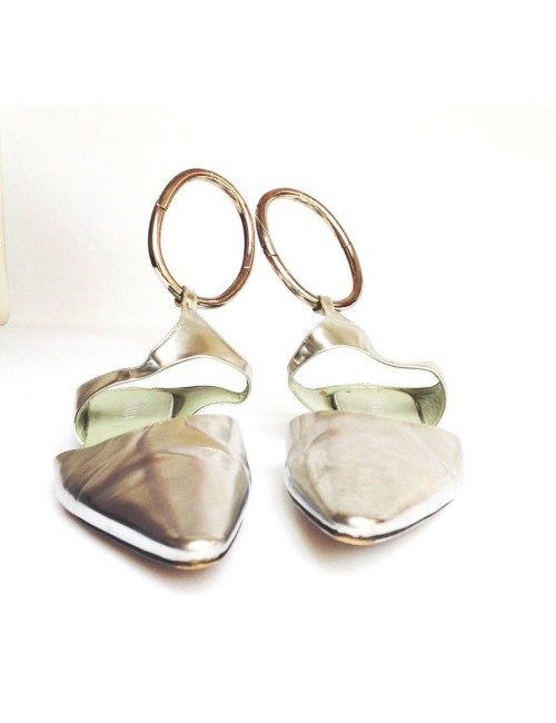 Chaussures plates PRADA T37 argent