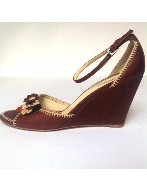 Pumps offset PRADA brown leather T38, 5