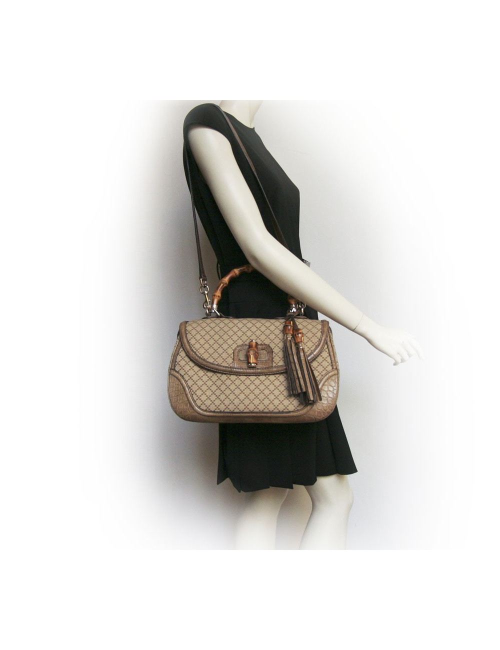 Sac Bamboo GUCCI GM en toile et crocodile
