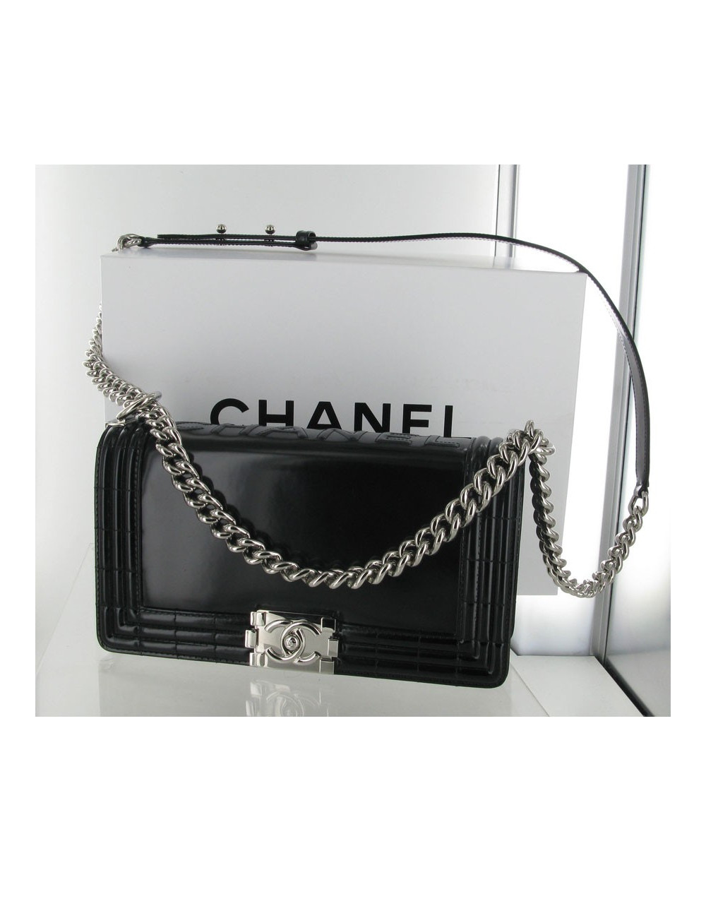 Bag Boy CHANEL patent leather semi-Matt