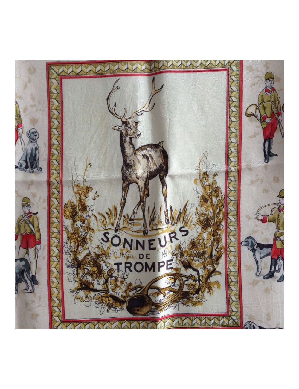 Carré "Sonneurs de trompes" HERMÈS