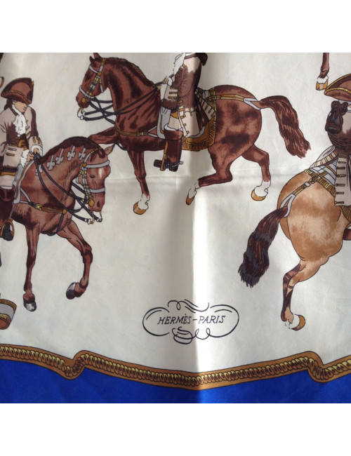 Carré HERMÈS