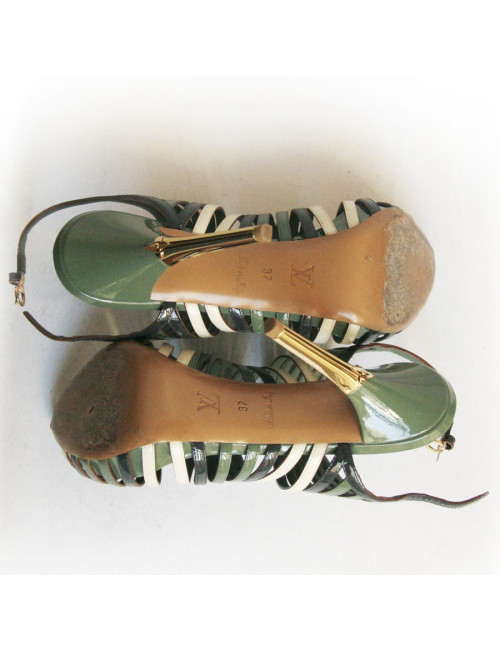 Sandales LOUIS VUITTON T37 vernies multicolores