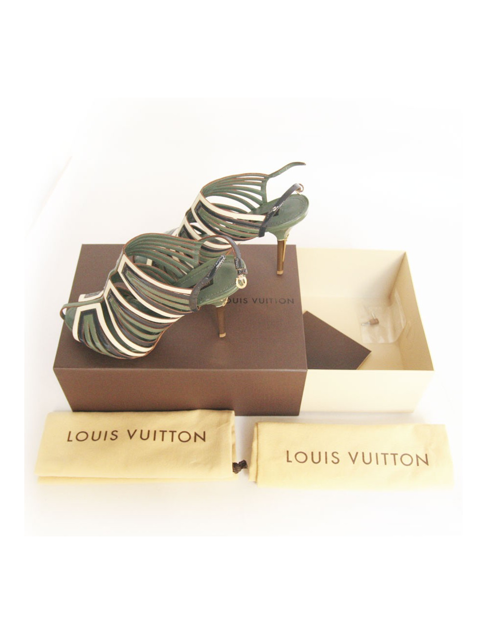 Sandales LOUIS VUITTON T37 vernies multicolores