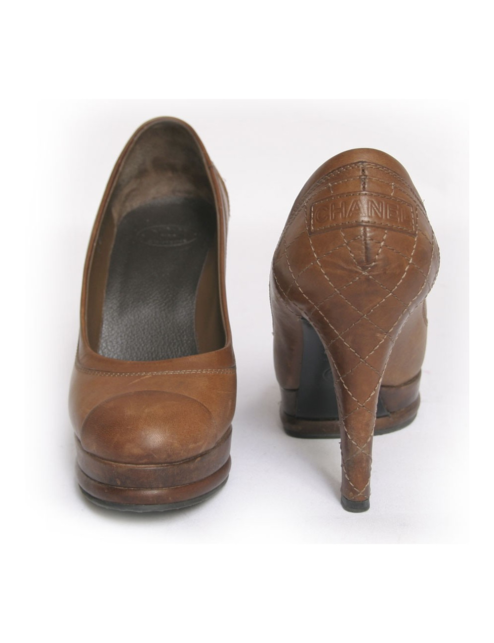 Escarpins CHANEL T 36.5 cuir havane