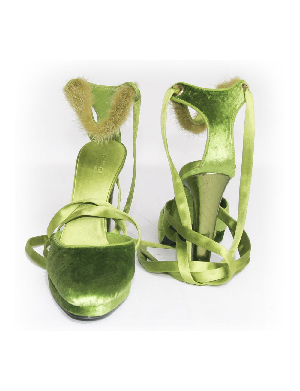 Escarpins GUCCI en veau velours et fourrure verte