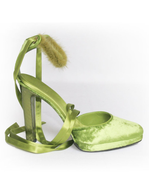 Escarpins GUCCI en veau velours et fourrure verte