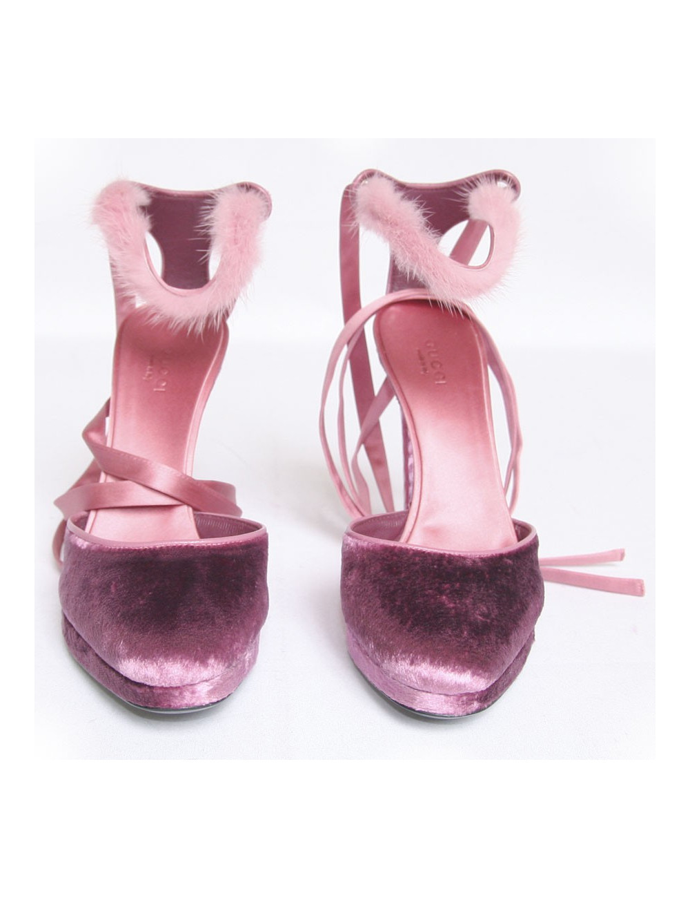 Escarpins GUCCI en veau velours et fourrure