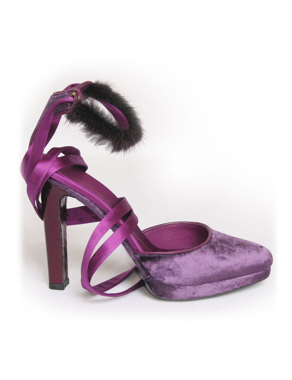 Escarpins veau velours Gucci T?