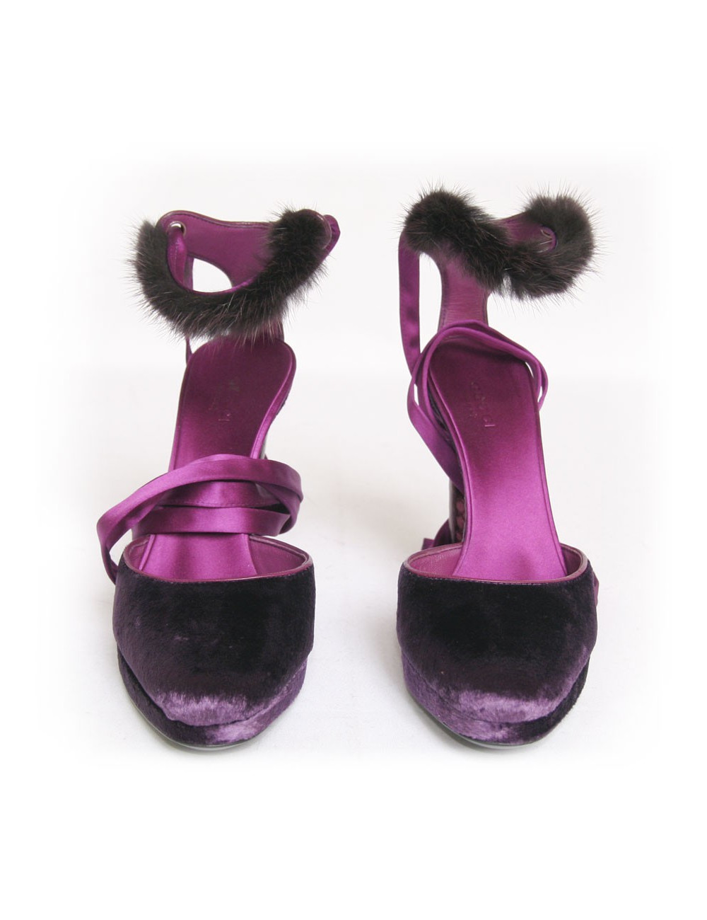 Escarpins veau velours Gucci T41