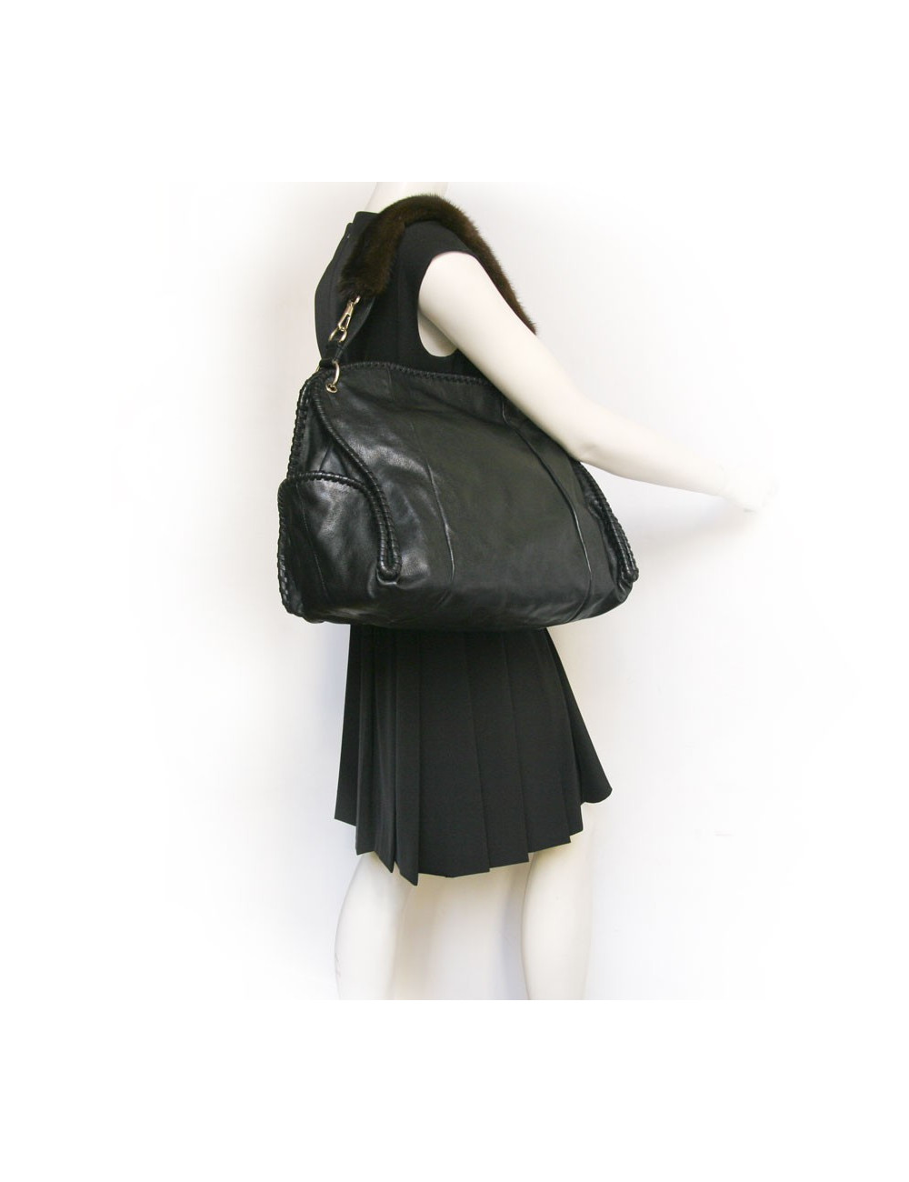 Sac cabas YVES SAINT LAURENT cuir noir et vison