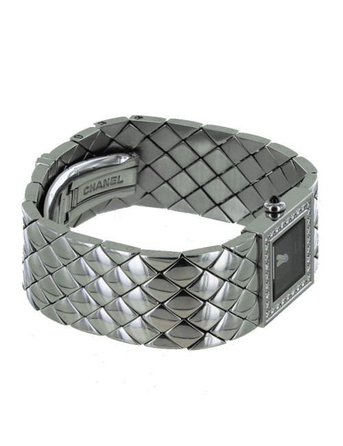 Montre matelassée CHANEL acier et diamants