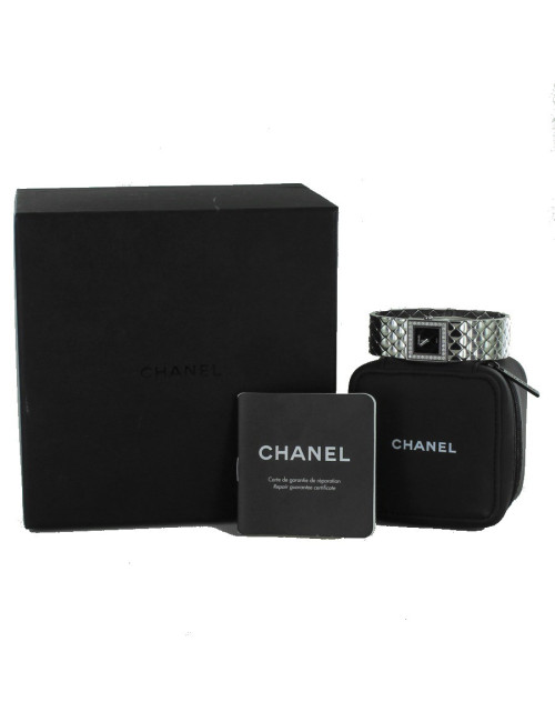 Montre matelassée CHANEL acier et diamants