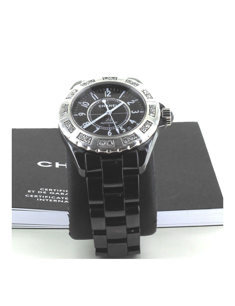 Montre J12  CHANEL ceramique noire et diamants