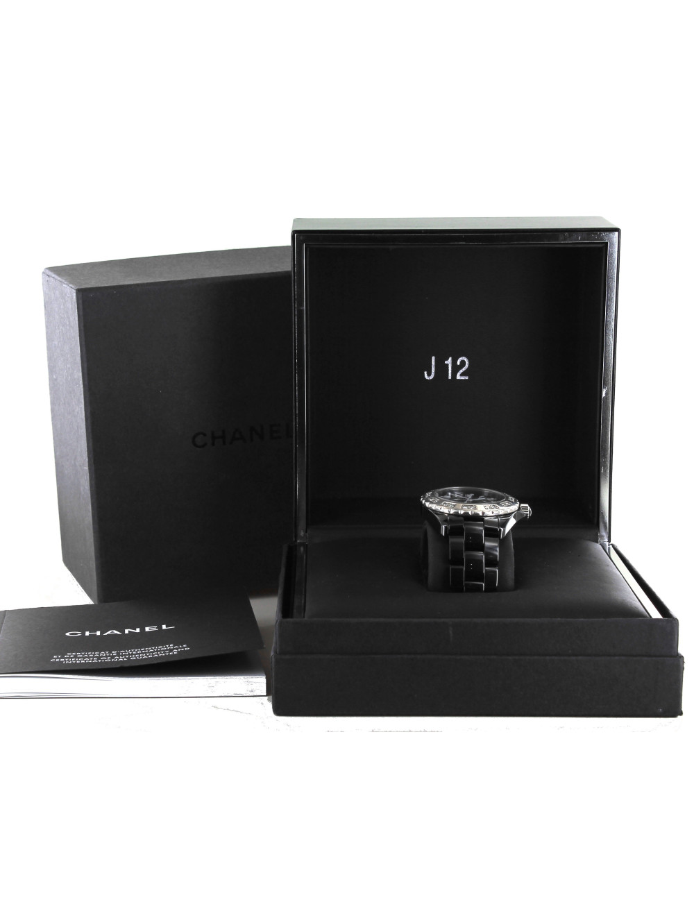Montre J12  CHANEL ceramique noire et diamants