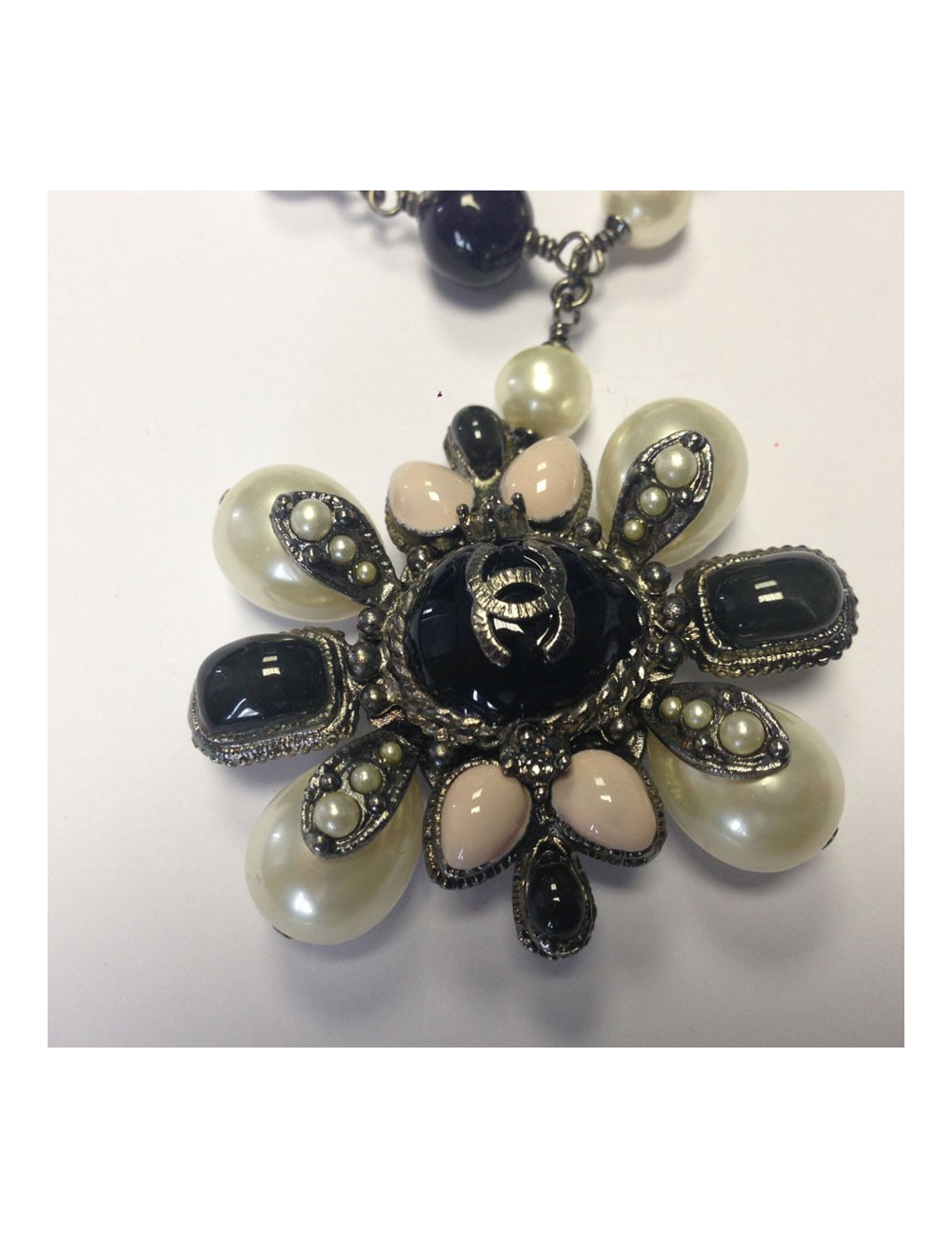 Ceinture - sautoir  CHANEL en perle