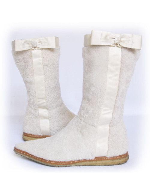 Mi bottes CHANEL  en peau retournée et satin