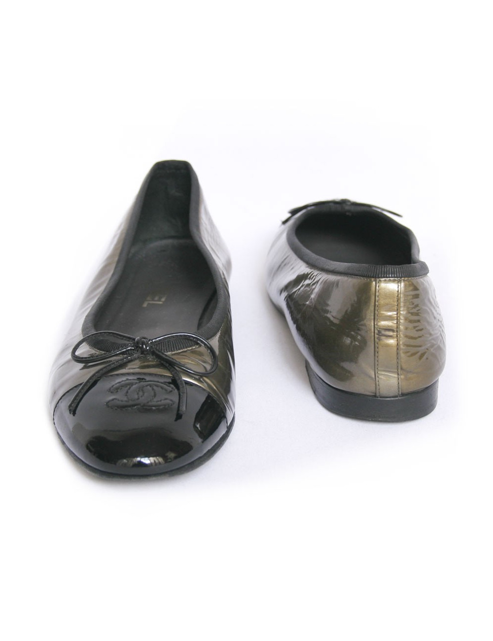 Ballerines CHANEL T 40 cuir verni bicolore