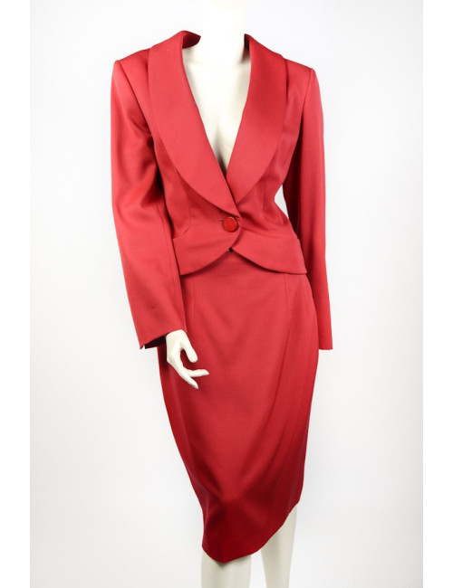 Tailleur CHRISTIAN DIOR rouge avec col en vison