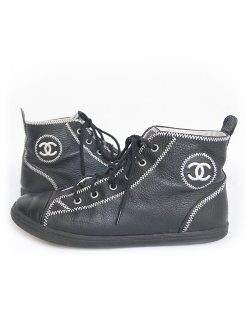 Baskets CHANEL T 39.5 cuir grainé  noiret surpiqûres  