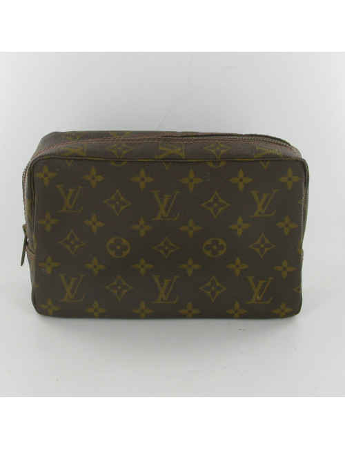LOUIS VUITTON toilet Kit