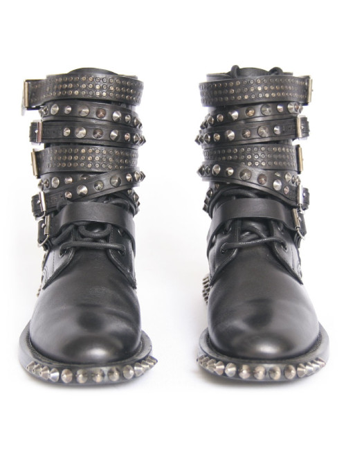 Boots YVES SAINT LAURENT T36 bicker à clous