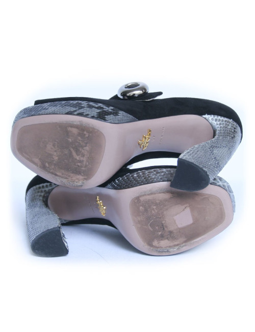 Escarpins PRADA velours noir et serpent gris T40