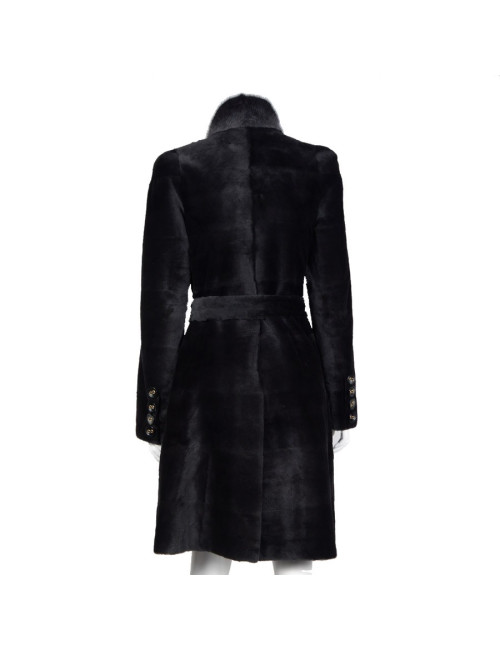 Manteau en vison rasé anonyme