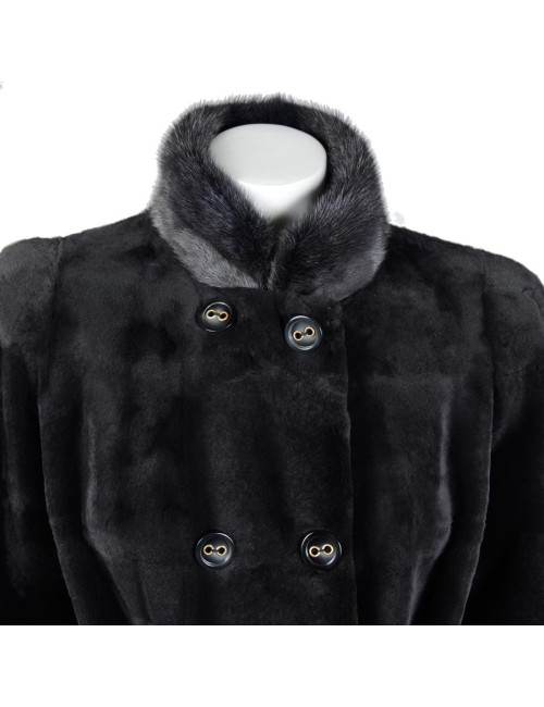 Manteau en vison rasé anonyme